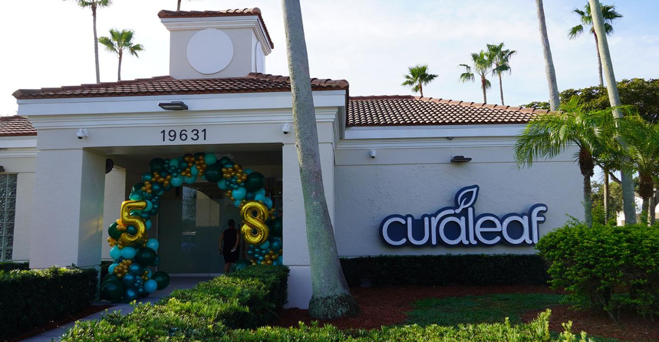 Image of outside of Curaleaf dispensary 